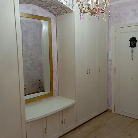 Apartment De 3 *