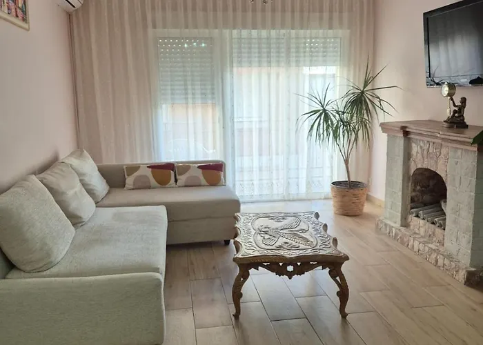 Appartement De 3 *